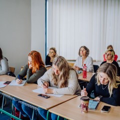 Studenti